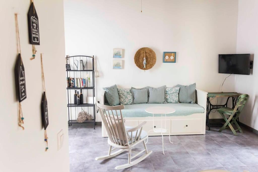Aegli Apartments Deluxe シミ エクステリア 写真