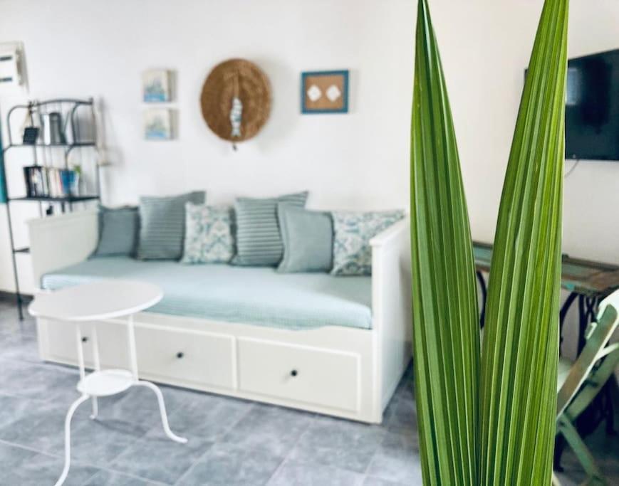 Aegli Apartments Deluxe シミ エクステリア 写真